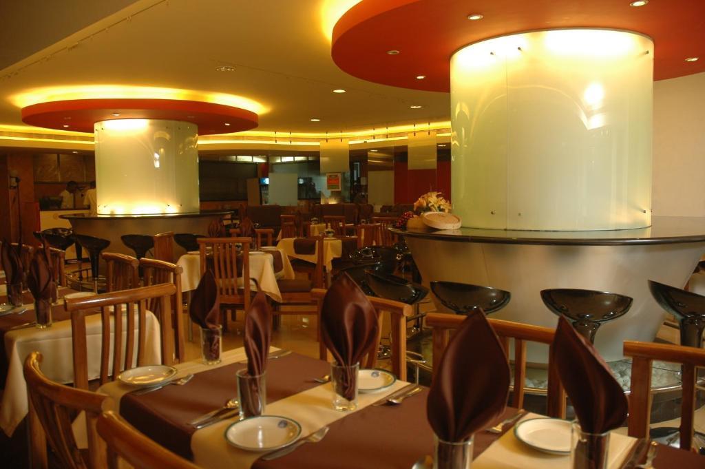 Istay Hotels Infantry Road Bangalore Extérieur photo