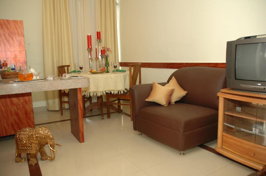 Istay Hotels Infantry Road Bangalore Extérieur photo